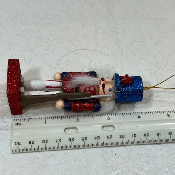 VTG Patriotic Nutcracker Style Christmas Soldier Wooden Tree Ornament 4.25" Tall - Picture 9 of 9